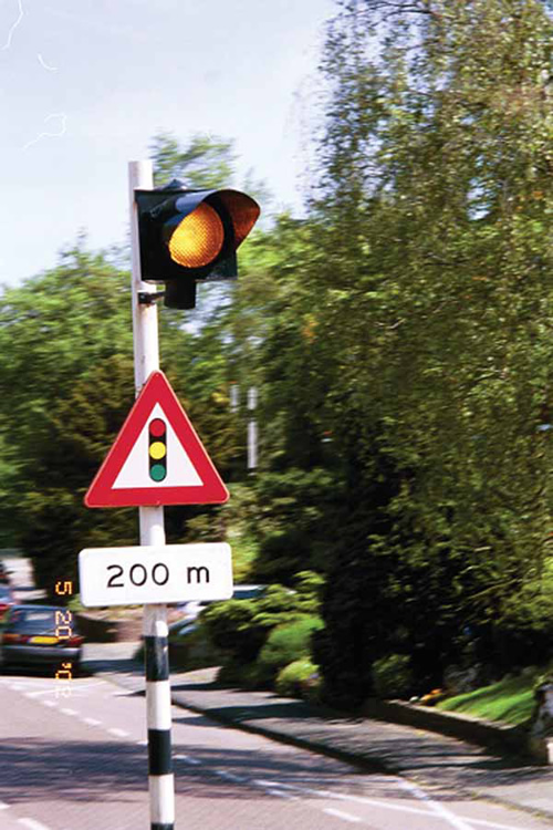 Figure 4-9. "Signal ahead" warning sign in the Netherlands.