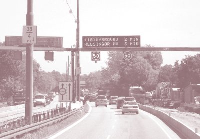 Photo of dynamic message signs used for speed harmonization in Copenhagen, Denmark.