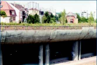 Freeway lid with park, Germany