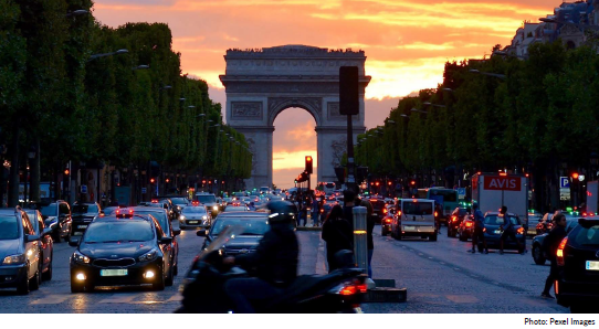 The Arc de Triomphe in the background with congested traffic in the foreground. Photo: Pexel Images